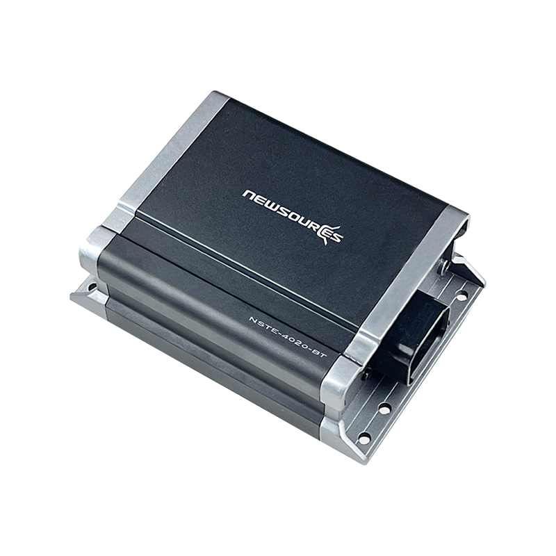 Amplificateur de classe D à 4 canaux avec récepteur Bluetooth